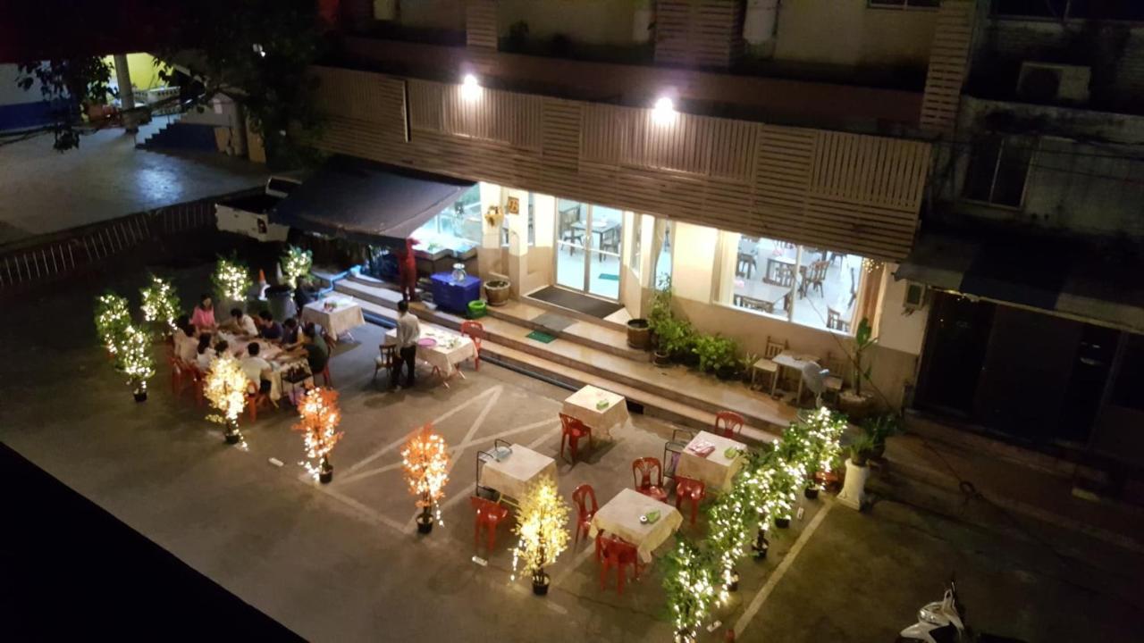 Cozy Villa Bangkok Exteriör bild